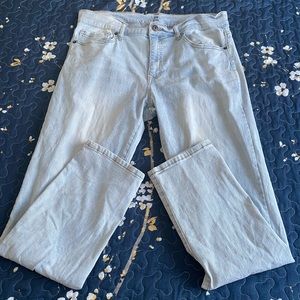 Men’s Light Wash Jeans